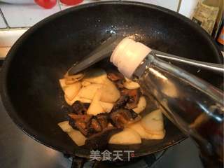冬笋烧红极参的做法步骤:11