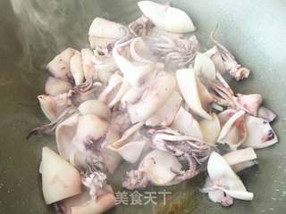 辣爆小鱿鱼的做法步骤:5