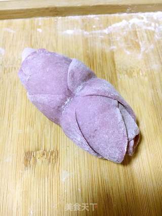 紫薯玫瑰馒头的做法步骤:8