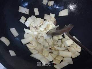 干锅腊肉杏鲍菇的做法步骤：8