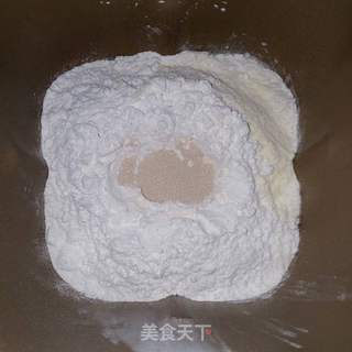 牛角面包的做法步骤:2