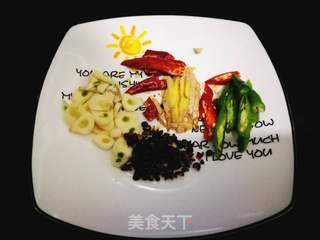 酸辣绿豆芽的做法步骤:2