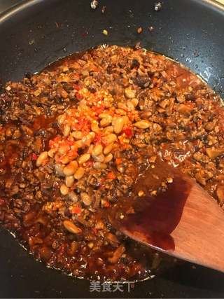 超好吃的麻辣牛肉香菇酱的做法步骤:7