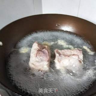 梅菜扣肉的做法步骤：4