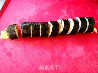 金枪鱼紫菜包饭的做法步骤:17