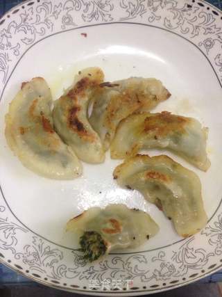 煎饺的做法步骤：4