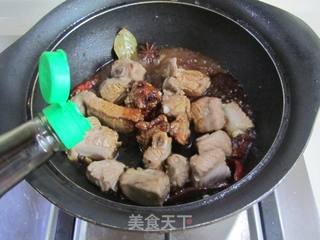 香菇千张结烧排骨的做法步骤:5
