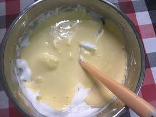 水果奶油蛋糕卷的做法步骤：8