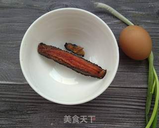 红极参炖蛋的做法步骤：2