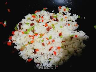 腊肠炒饭的做法步骤:6
