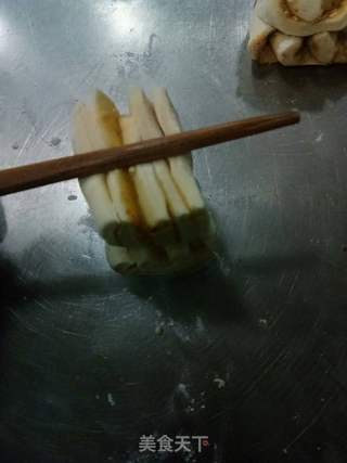 椒盐花卷的做法步骤:4
