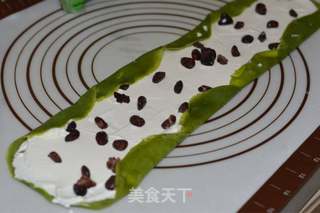 蜜豆抹茶毛巾卷的做法步骤:10