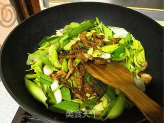 家常小炒回锅肉的做法步骤:14