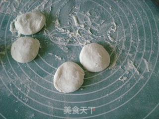 香菇酱卷春饼的做法步骤:2