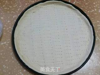 鹌鹑蛋什锦披萨的做法步骤:3