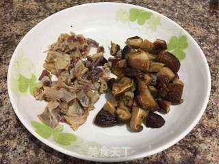 “御寒美食”香菇芋头焖饭的做法步骤:3