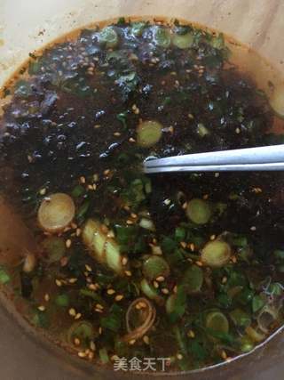 酸汤牛肉水饺的做法步骤:6