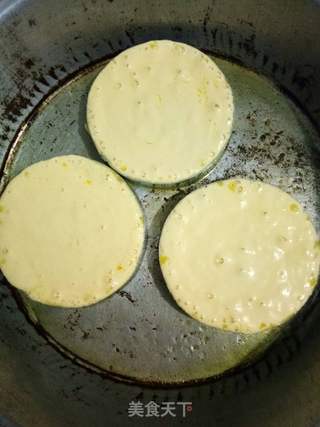 玉米面大饼的做法步骤:7