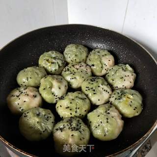 双色生煎包的做法步骤:14