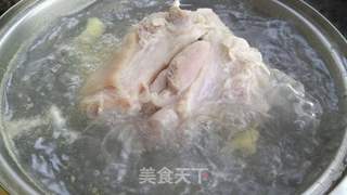 家庭版酱肘子的做法步骤:5