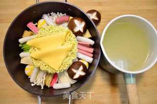 高汤芝士部队火锅的做法步骤:5
