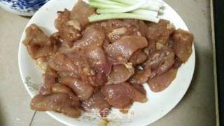 酸菜肉片的做法步骤:2
