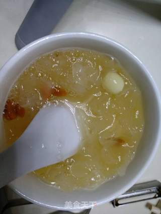 银耳莲子羹的做法步骤：5