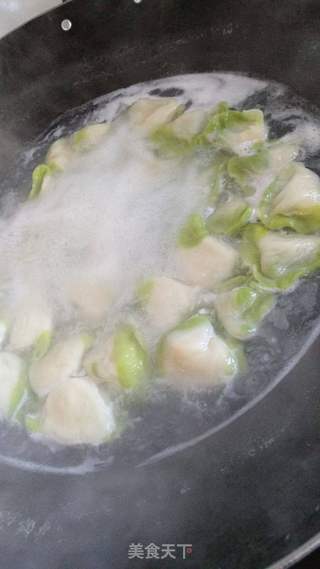 菠菜饺子的做法步骤：4