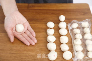 鲜肉月饼的做法步骤:12