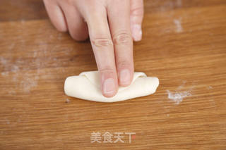 鲜肉月饼的做法步骤:17