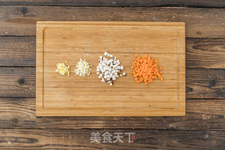 鱿鱼筒饭的做法步骤:2