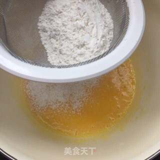 超级松软的百搭戚风蛋糕的做法步骤:4