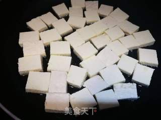 茄汁虾仁豆腐焖饭的做法步骤:6