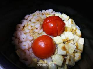 茄汁虾仁豆腐焖饭的做法步骤:9