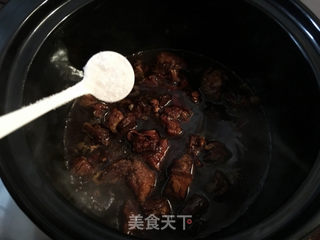 砂锅版红烧牛肉的做法步骤:9