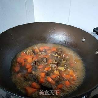 胡萝卜牛肉焖饭的做法步骤:10