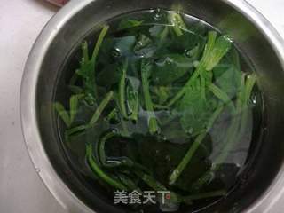 青菜鸡蛋肉丝炒面的做法步骤:3