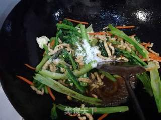 青菜鸡蛋肉丝炒面的做法步骤:14