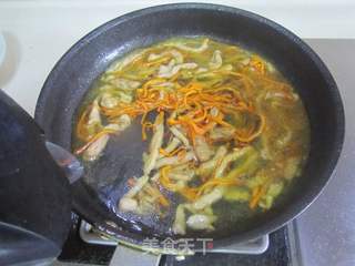 虫草花肉丝豆腐羹的做法步骤:5