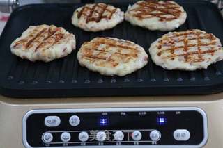 #东菱牛排机#土豆培根饼的做法步骤:11