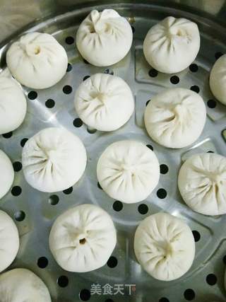 #御寒美食#洋葱牛肉包子的做法步骤:9
