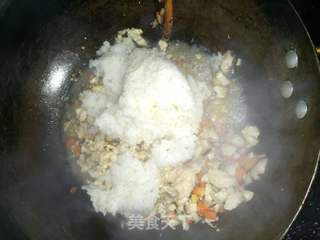 香菇鸡丁炒饭的做法步骤：8