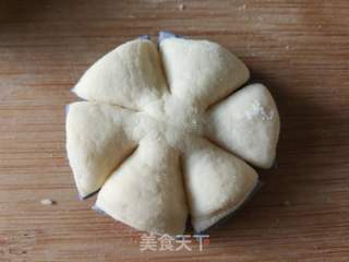 玩面系列之双色花样馒头的做法步骤:5