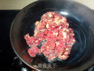  #御寒美食#自制老干妈香辣牛肉酱的做法步骤：7