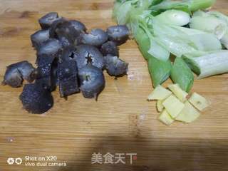 葱爆海参的做法步骤:3