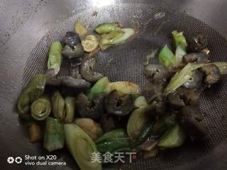 葱爆海参的做法步骤:5