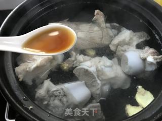 筒骨玉米山药煲的做法步骤：5