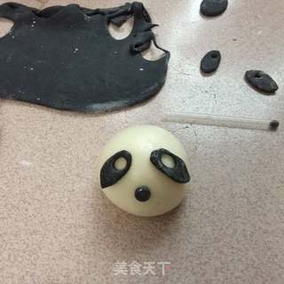 熊猫豆沙包的做法步骤:11