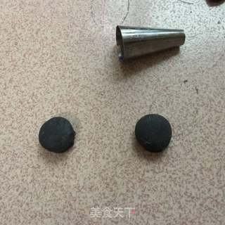 熊猫豆沙包的做法步骤:12