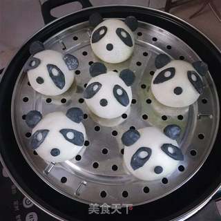 熊猫豆沙包的做法步骤:14